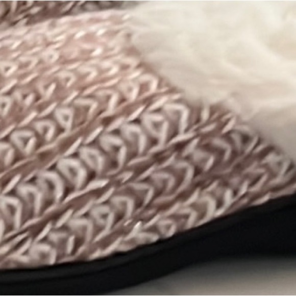 Ladies Isotoner Signature Shoes size XL - Picture 5 of 8